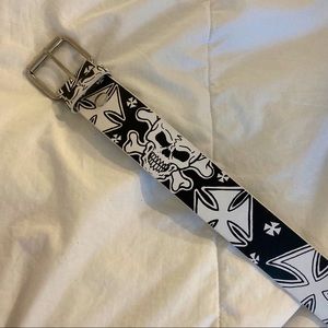 Black and White Skull Leather Belt